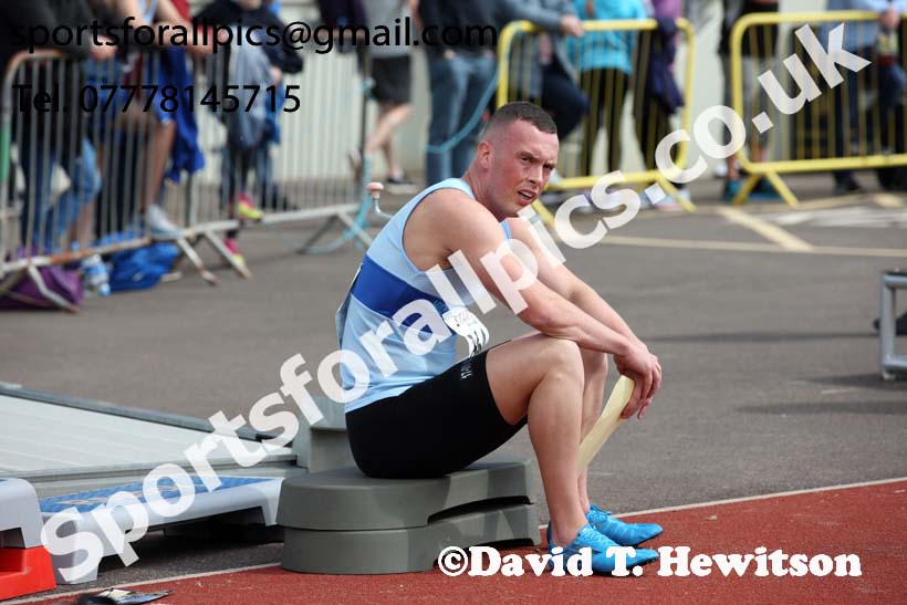 Senior mens 200 metres, North Eastern Track and Fields Champs., Middlesbrough. Photo: David T. Hewitson/Sports for All Pics